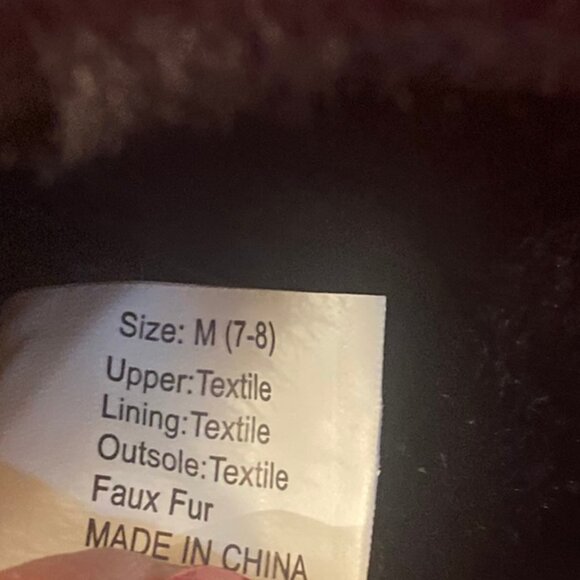 NWOT Jessica Simpson Fuzzy Cozy Heart Slippers Size 7-8 - Picture 3 of 5